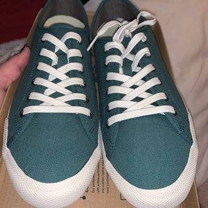 SeaVee’s Monterey Sneaker